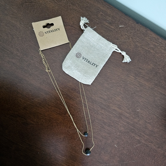 Vitality Extracts Pure Diffuser Necklace Lava Stone Gold - Picture 2 of 2